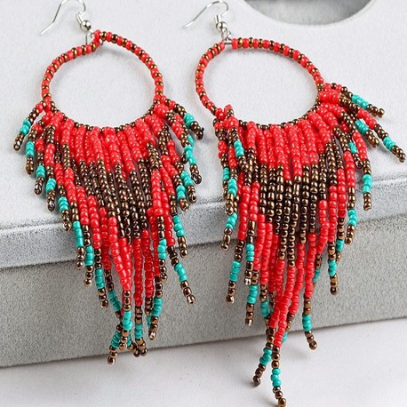 Orecchini pendenti con perle rosse multicolori