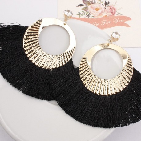 Elegant black women's earrings