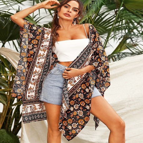 Kimono etnico con motivi floreali