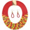 Collar africano rojo multicolor con pendientes