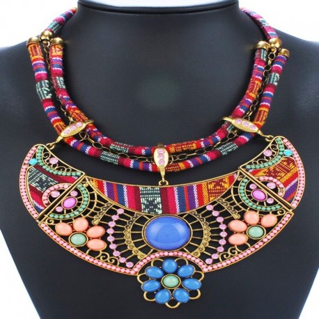 Collier ethnique africain rose