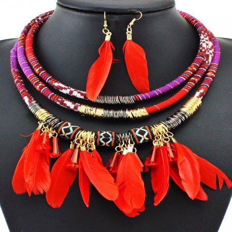 Multicolored red ethnic necklace