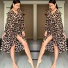 Vestido leopardo con mangas largas