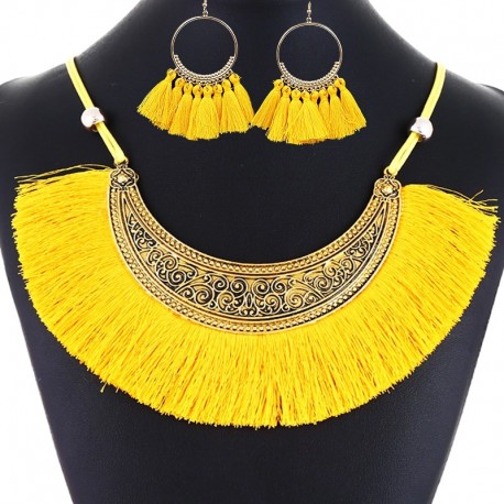 Conjunto collar y pendientes amarillo dorado