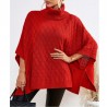 Poncho de lana rojo de cuello alto