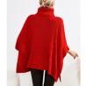 Poncho de lana rojo de cuello alto