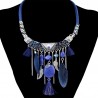 Collar étnico bohemio azul con plumas